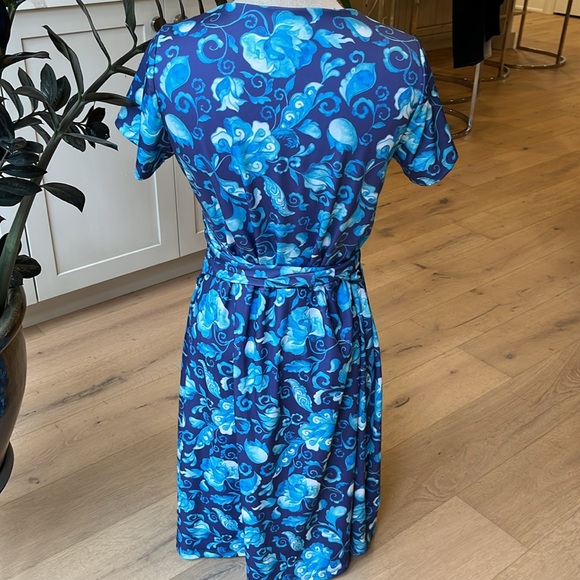 EUC Maxime Zeaberg  Toronto Designer blue floral print midi length wrap dress - Picture 6 of 11